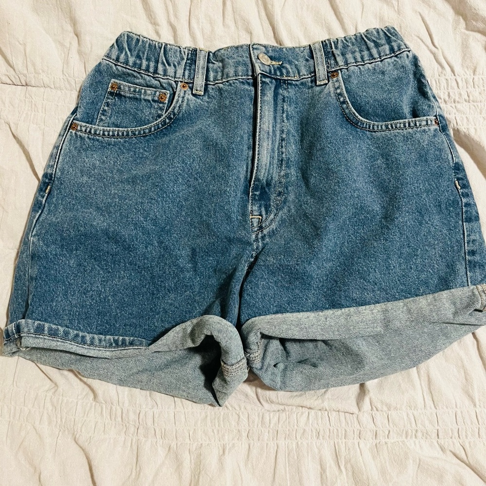 Pull & Bear mom shorts